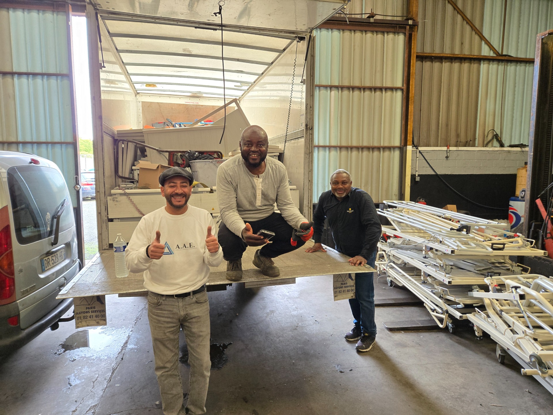 Hassan LAASRI Directeur Logistique ELYSIUM3 et Bénévoles TRANSAXE(c) 2025 ELYSIUM3